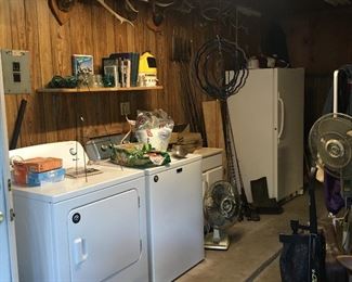 Great washer, dryer & full door freezer. All fairly new (like last 2-3 years I believe)
Close-ups later