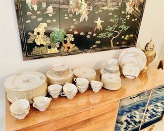 Lenox “Harvest” china 92 pcs 