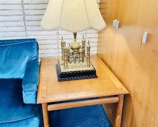 Drexel Parallel end table, brass Taj Mahal lamp