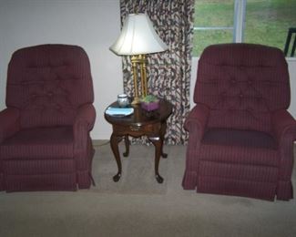 PAIR OF RECLINERS, LAMP TABLE & MISC.