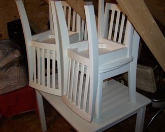 CHILD'S WHITE TABLE & 4 CHAIRS