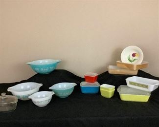 Vintage Pyrex And Corning Ware