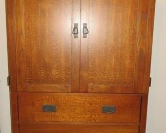 Bassett Mission Style Armoire