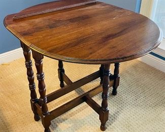 $200   #8 Mahogany gateleg table with broken side (need restoring) • 31high 32wide 14deep