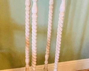 $50   #31 Pedestal coastal bleach white • 40high 11across 
