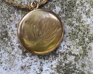 $150 gold filled Art Nouveau necklace locket (chain not original) 1” Diameter 