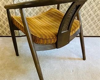 #11___$195
Pair of mid century modern chairs with 2 side table
chairs • 25high 24wide 24deep
tables  • 20high 19wide 28deep