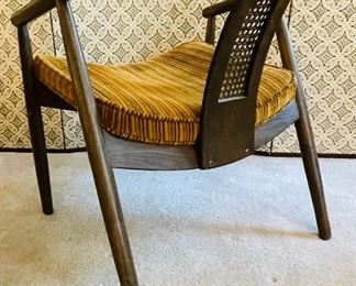 #11___$195
Pair of mid century modern chairs with 2 side table
chairs • 25high 24wide 24deep
tables  • 20high 19wide 28deep
