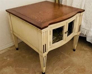 #44___$180
Pair of night chests  • 22 high 24 wide 24 deep