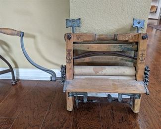 Antique Anchor Brand Wringer