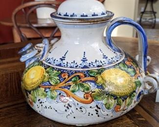 Machia Velli Ceramic Covered Vase