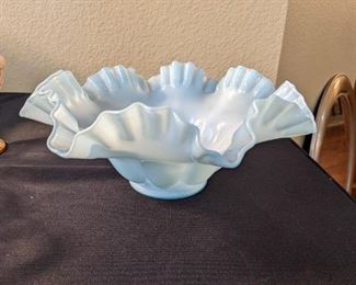 Ruffle Edge Bowl