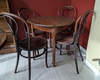 Breakfast Table with 4 Chairs