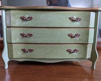 Chest of Drawers