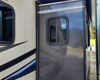 Living room slide out!