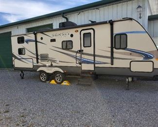 2014 SUNSET TRAIL TRAVEL TRAILER