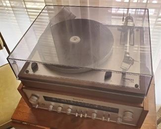 Vintage Thorens Turn Table working with receiver and speakers. 
