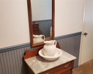 Victoria washstand/ commode 