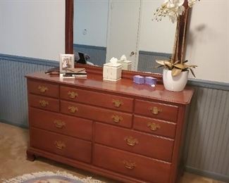 Willett Mirrored dresser 