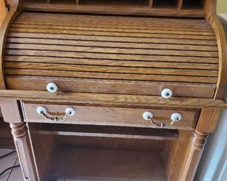 Small Roll Top Desk