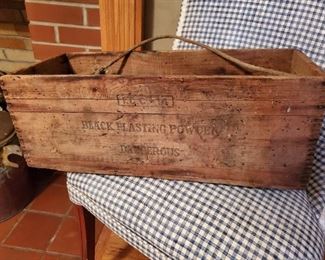Great old wooden black powder box dovetail 