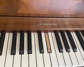 AEROSONIC BALDWIN PIANO!