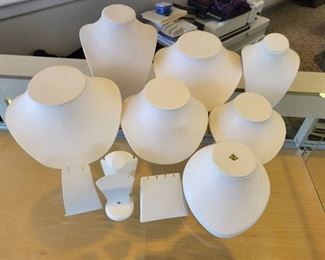  Necklace and Earing Displays