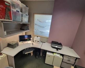 L Shape Office Desk with Upper Hutch