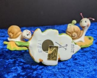 Snail Figurines Mark