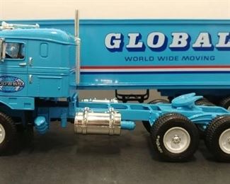 First Gear #19-1810 '53 Kenworth Bull Nose Coe Tractor w/ 35' Trailer * Global Van Lines * 1:34