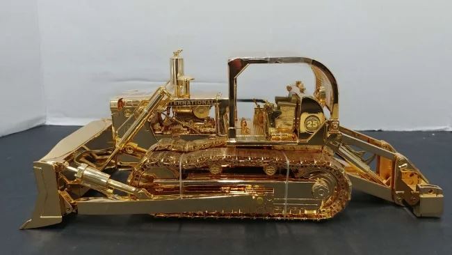 RARE! First Gear Golden Edition Construction Pioneers #79-0001 TD-25 Crawler * 24ct Gold plated * 1:25