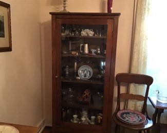 Beautiful oak display cabinet. Locks even, and we have a key!