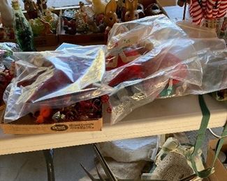 Lots of delightful vintage Christmas
