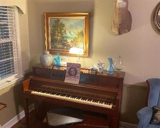 Mahogany piano