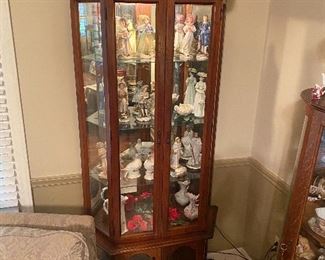 Lighted cabinet 
