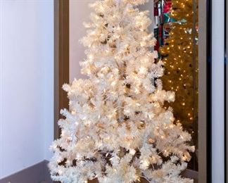 Vintage White Christmas tree