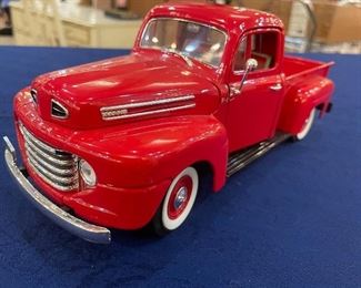 1/18 scale  1948 Ford F-1 pickup by Road Legends