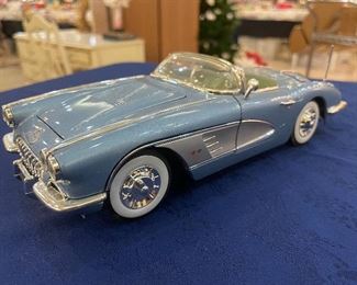 1/18 scale 1956 Corvette