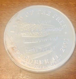 One Troy Ounce of Silver to Commemorate 9/11 Twin Towers 