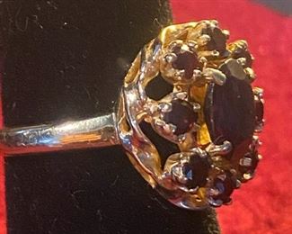  Ready 002dr 14KT Garnet Ring