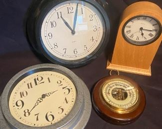 025dr German Barometer And Variety Clocks