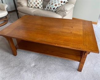 080d Mission Style Coffee Table