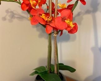$ 40.00 - Orange Orchid with back round vase