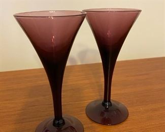 $ 12.00 - Pair of long stem grape wine glasses