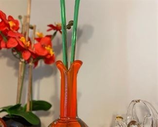 $ 384.00 - Large Handmade Czech glass, Svoboda Karlov, orange and clear dimpled vase with 2 glass orange roses (stands about 2 feet high). OWNER RESERVE. PRICE WILL NOT BE REDUCED.