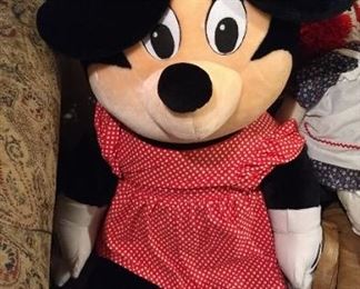 This Minnie Mouse is approx 6' tall!