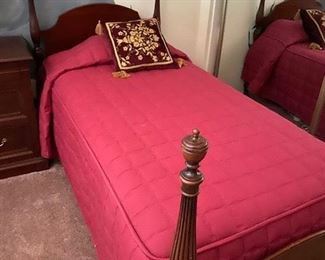 ETHAN ALLEN Twin Bed frame & mattress. $150