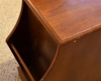 sidestand (magazine rack)