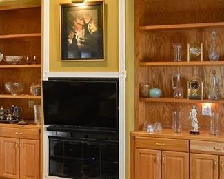 various decorative items (TV not in sale)