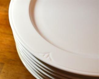 large dinner plates, Syracuse China